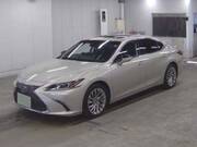 2019 LEXUS ES