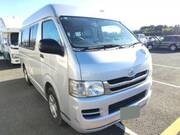 2010 TOYOTA HIACE VAN