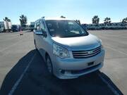 2013 TOYOTA NOAH X L SELECTION