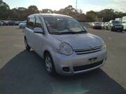 2006 TOYOTA SIENTA X