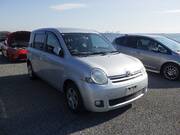 2010 TOYOTA SIENTA X LIMITED