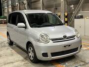 2011 TOYOTA SIENTA X LIMITED