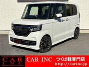 2017 HONDA N-BOX CUSTOM