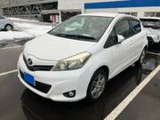 2011 TOYOTA VITZ U