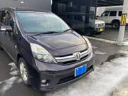 2013 TOYOTA ISIS PLATANA