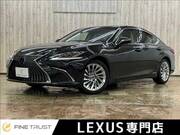 2019 LEXUS ES