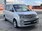 2007 TOYOTA NOAH X SPECIAL EDITION