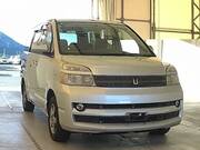 2005 TOYOTA VOXY X