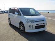 2010 MITSUBISHI DELICA D5