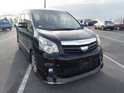 2011 TOYOTA NOAH SI