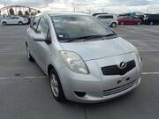 2005 TOYOTA VITZ F