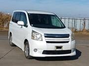 2007 TOYOTA NOAH S