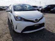 2015 TOYOTA VITZ F