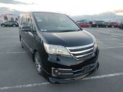 2013 NISSAN SERENA