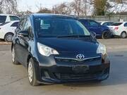 2011 TOYOTA RACTIS X