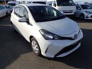2016 TOYOTA VITZ F