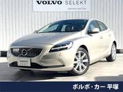 2018 VOLVO V40