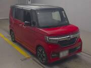 2017 HONDA N-BOX CUSTOM