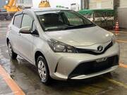 2014 TOYOTA VITZ F