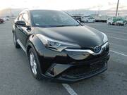 2018 TOYOTA C-HR S LED EDITION