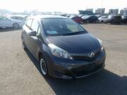2013 TOYOTA VITZ F