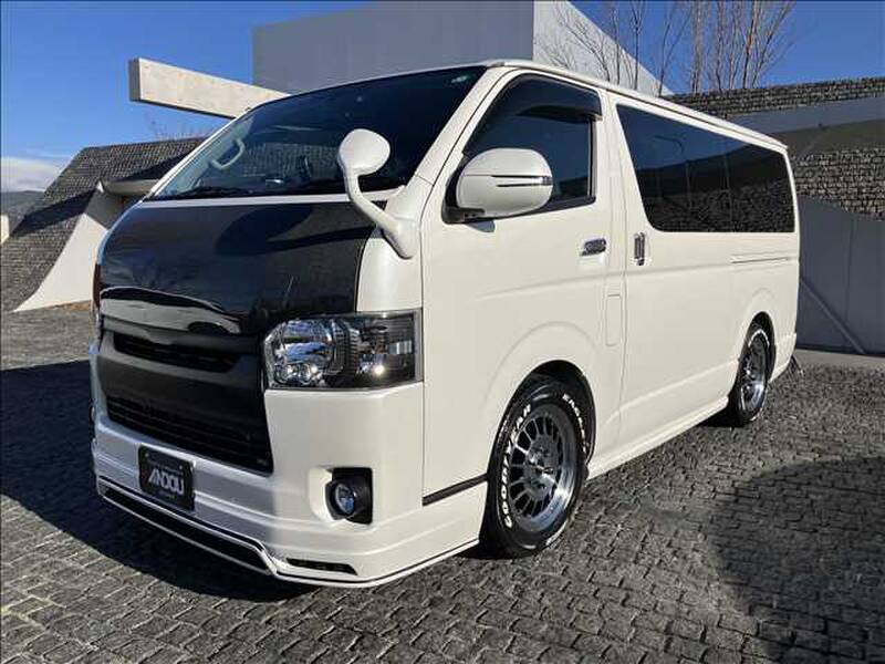 -HIACE