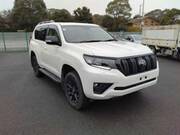 2023 TOYOTA LAND CRUISER PRADO