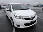 2013 TOYOTA VITZ F