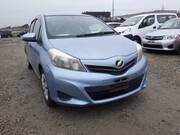 2013 TOYOTA VITZ U