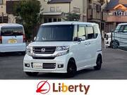 2017 HONDA N-BOX CUSTOM