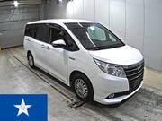 2015 TOYOTA NOAH