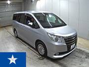 2015 TOYOTA NOAH