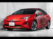 2016 TOYOTA PRIUS