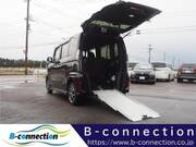 2018 HONDA N-BOX CUSTOM