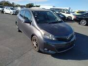 2011 TOYOTA VITZ U