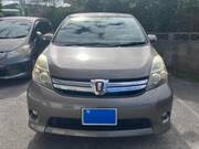 2013 TOYOTA ISIS PLATANA