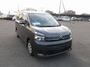 2013 TOYOTA VOXY X L EDITION