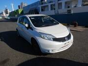 2015 NISSAN NOTE X