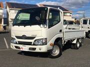 2017 TOYOTA DYNA