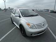 2005 TOYOTA IST