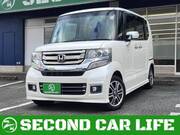 2017 HONDA N-BOX CUSTOM