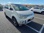 2011 MITSUBISHI DELICA D5