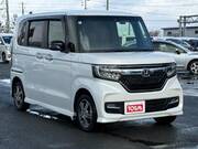 2018 HONDA N-BOX CUSTOM