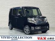 2017 HONDA N-BOX CUSTOM