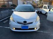 2012 TOYOTA PRIUS ALPHA