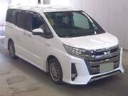 2019 TOYOTA NOAH