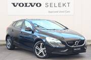 2018 VOLVO V40