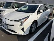 2017 TOYOTA PRIUS S