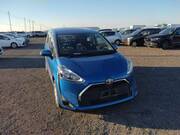 2019 TOYOTA SIENTA X