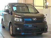 2010 TOYOTA VOXY Z